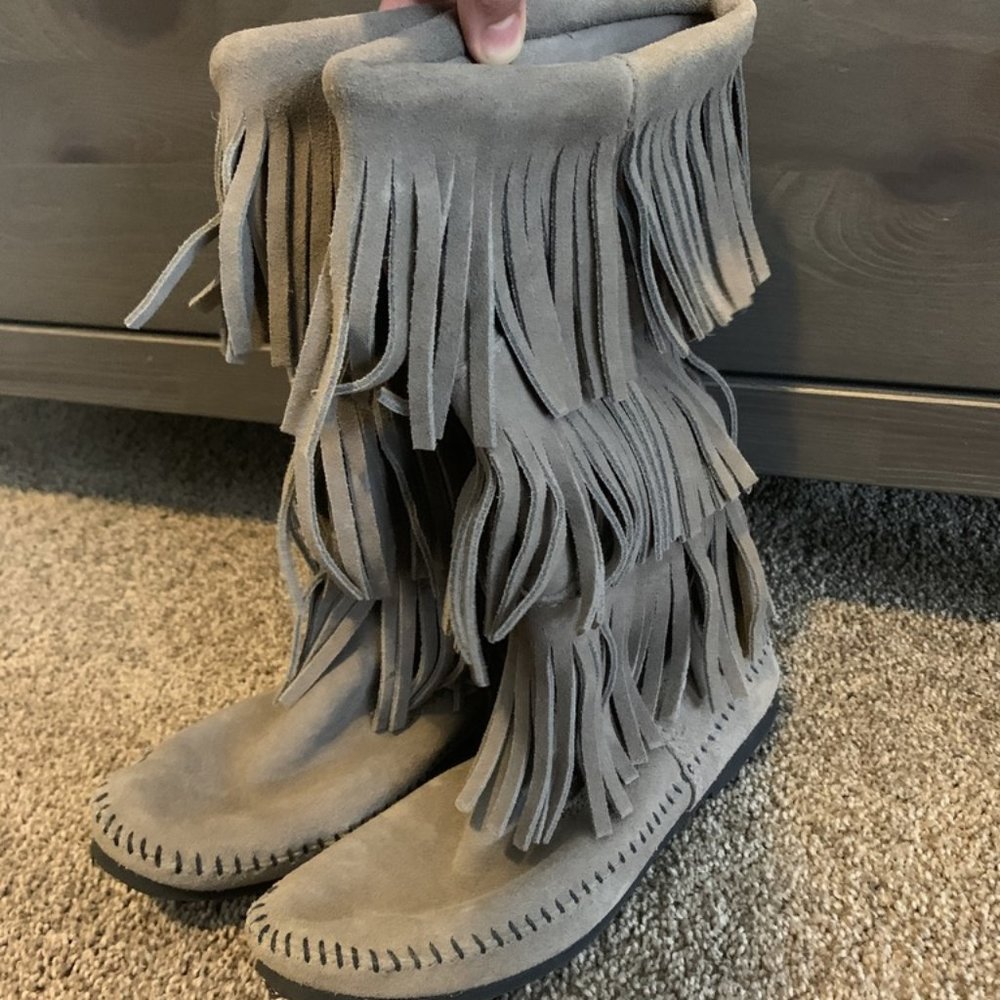 Fringe Minnetonka Moccasin Boot